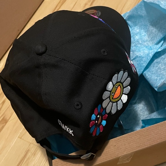 New Era x Takashi Murakami Flower Allover Cloth Strap 9Forty Hat Black - Picture 6 of 9